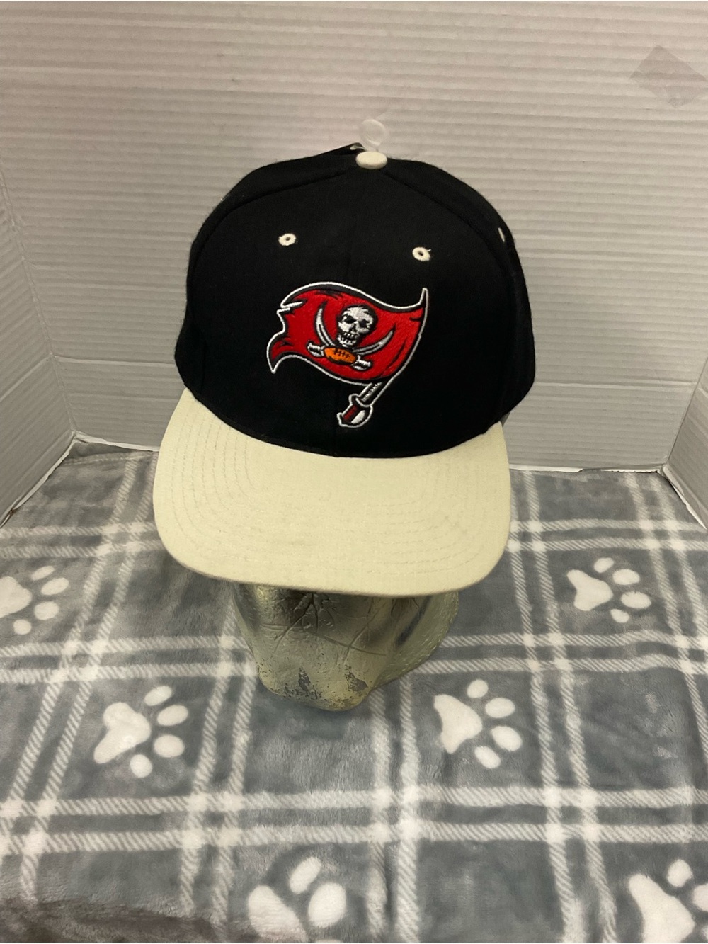 Vintage NFL Buccaneers Flag Logo Snapback Hat
